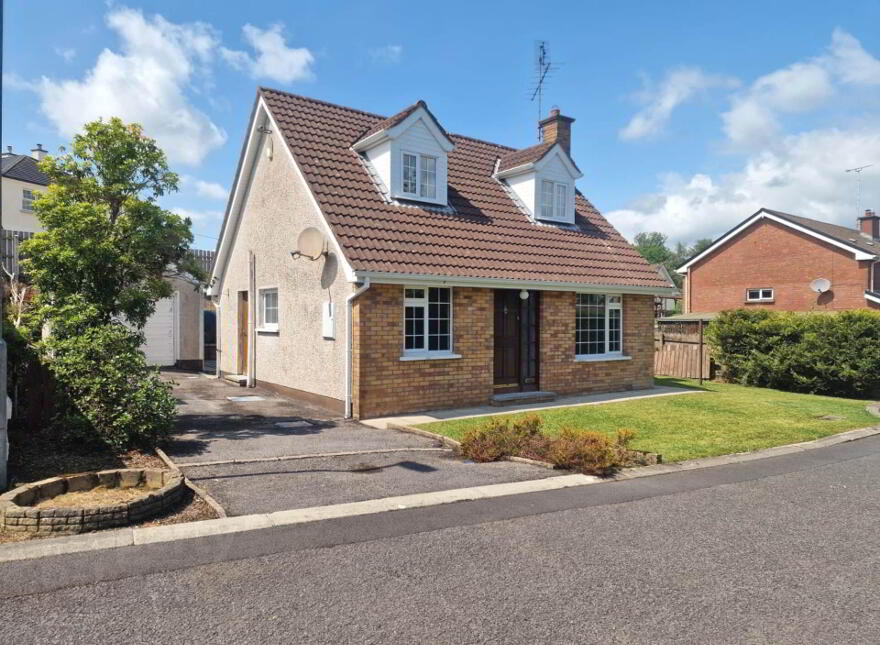 8 Drumkeen Court, Ballinamallard, Enniskillen, BT94 2EB photo