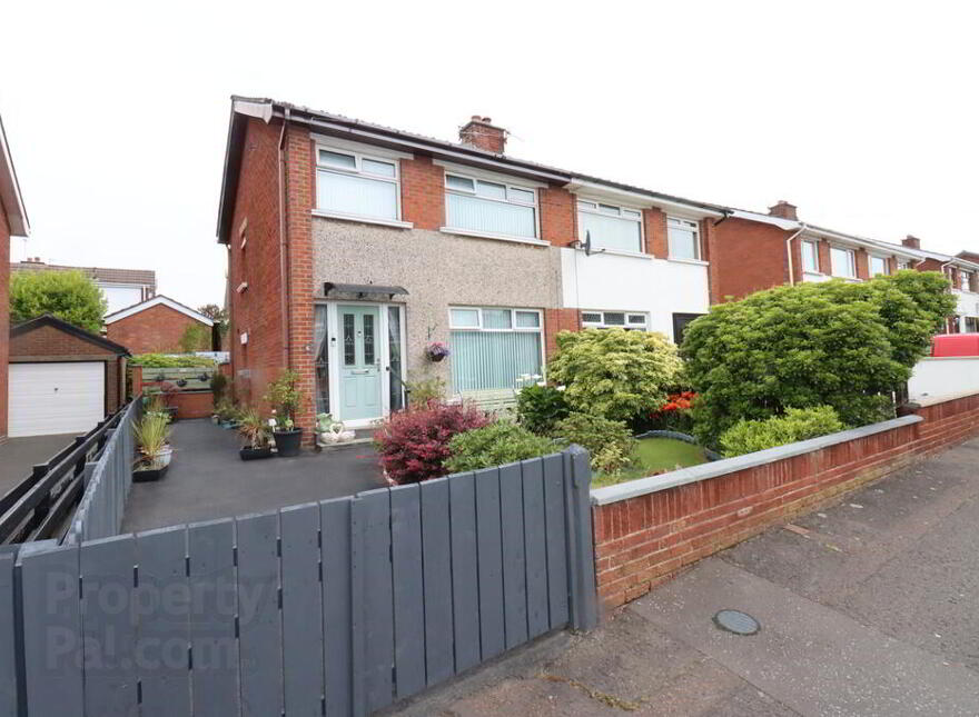 6 Archvale Park, Newtownabbey, BT36 6LL photo