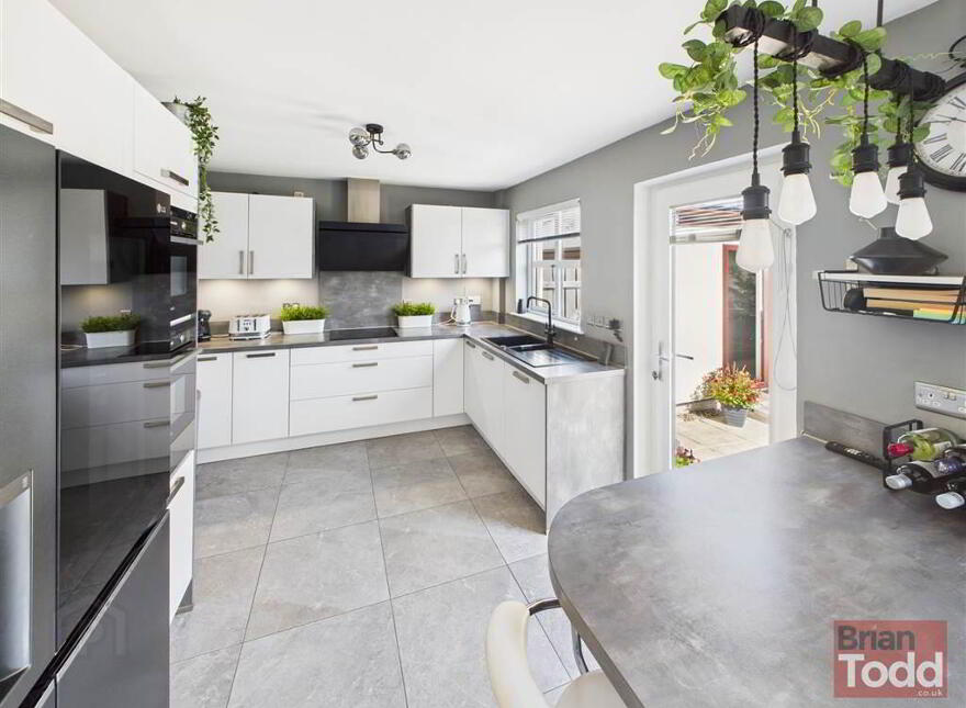 Porter Crescent, Larne, BT40 2TZ