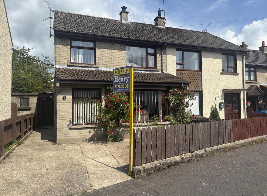 30 Benbradagh Avenue, Limavady, BT49 0AR photo