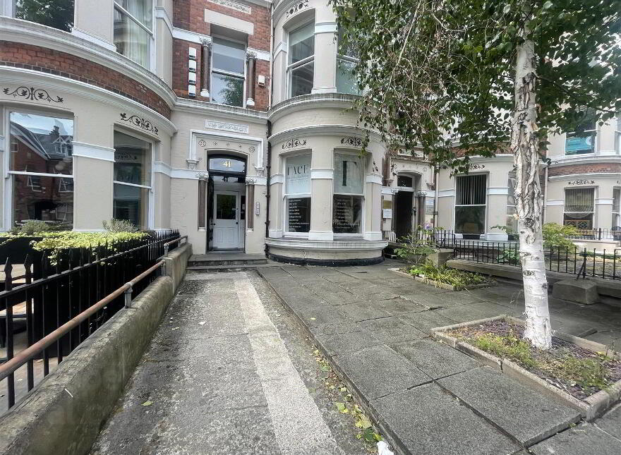 41 Malone Road, Belfast, BT9 6RX photo