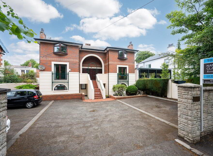 Apt 6, 82a South Parade, Belfast, BT7 2GQ photo