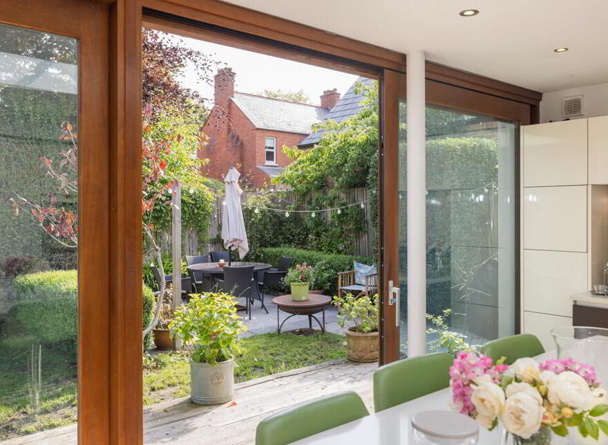 14 Cranmore Gardens, Belfast, BT9 6JL