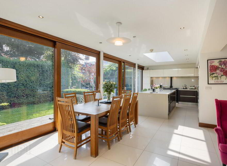 14 Cranmore Gardens, Belfast, BT9 6JL