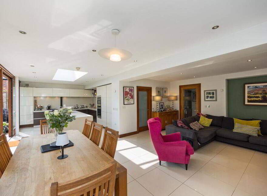 14 Cranmore Gardens, Belfast, BT9 6JL