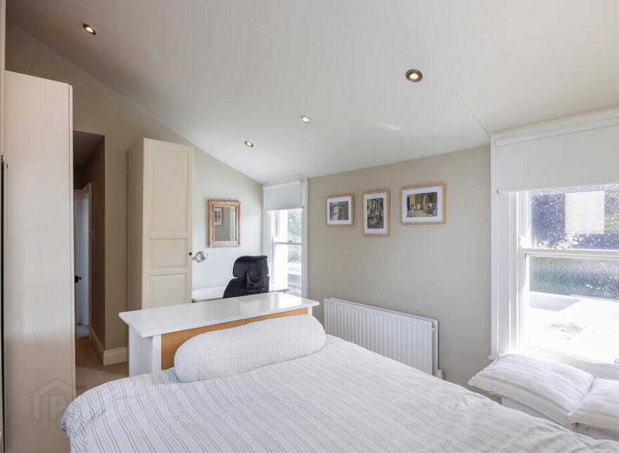 14 Cranmore Gardens, Belfast, BT9 6JL