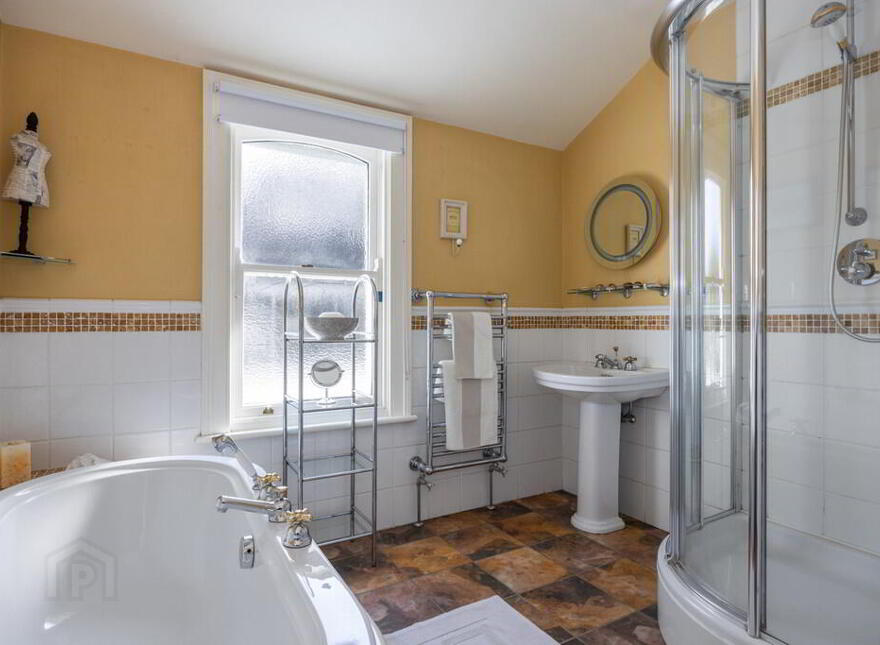 14 Cranmore Gardens, Belfast, BT9 6JL