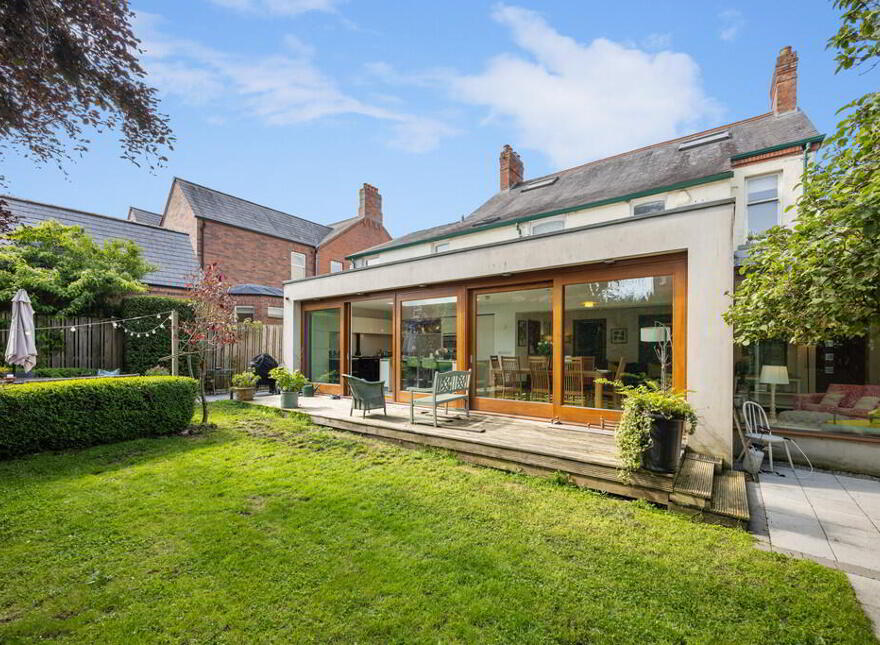 14 Cranmore Gardens, Belfast, BT9 6JL