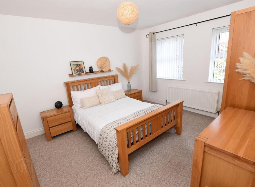 4 Laurelvale Grove, Donaghcloney, BT66 7GF