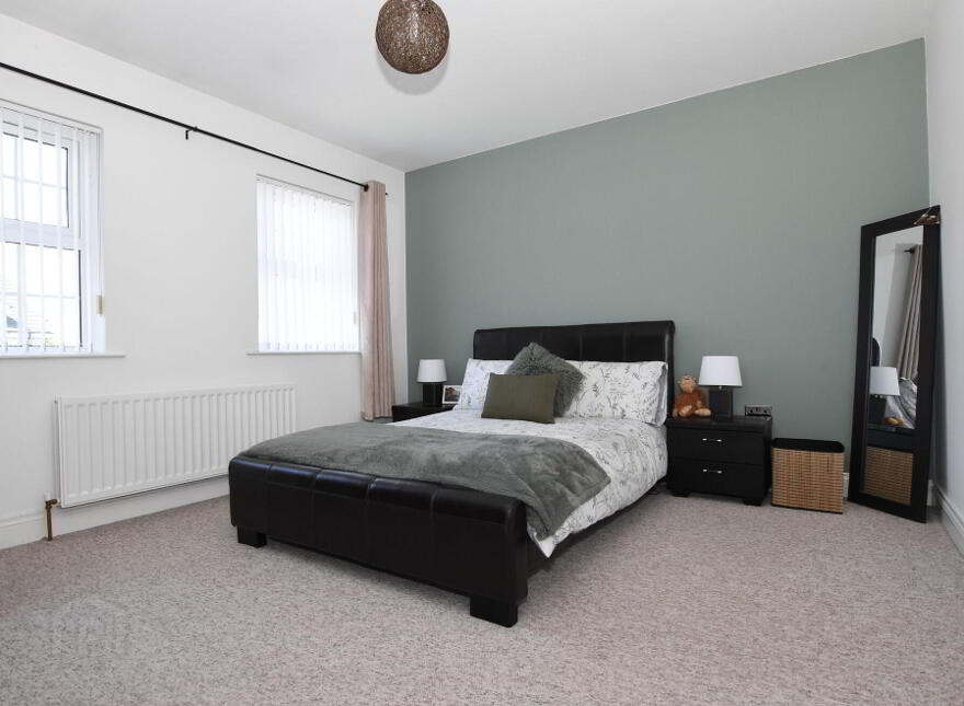 4 Laurelvale Grove, Donaghcloney, BT66 7GF