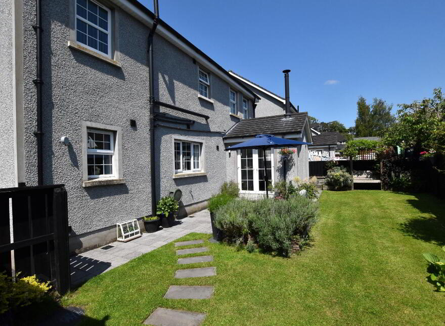 4 Laurelvale Grove, Donaghcloney, BT66 7GF