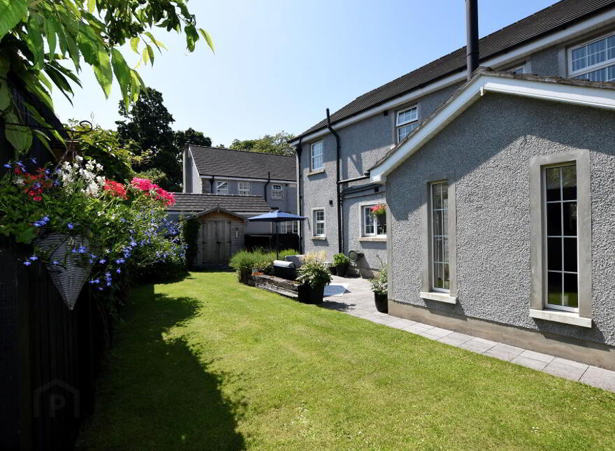 4 Laurelvale Grove, Donaghcloney, BT66 7GF