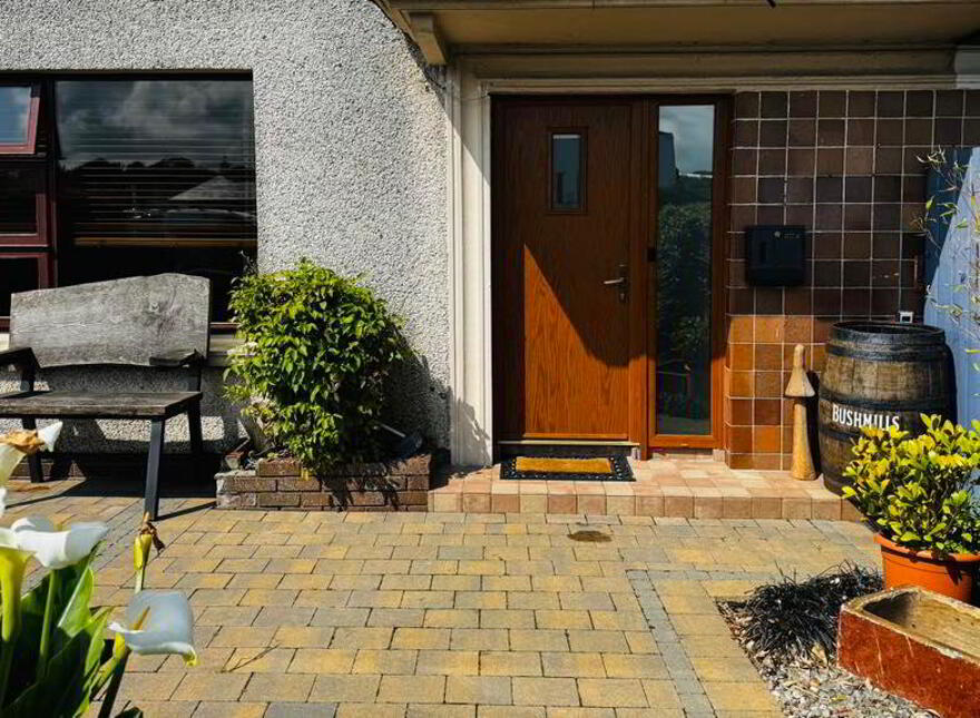 1 Elmwood Park, Bushmills, BT57 8QT