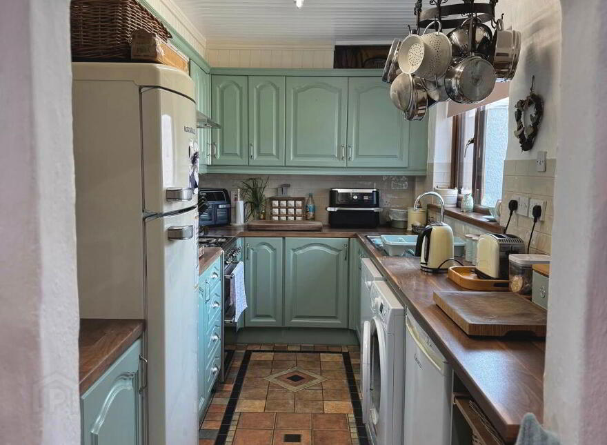 1 Elmwood Park, Bushmills, BT57 8QT