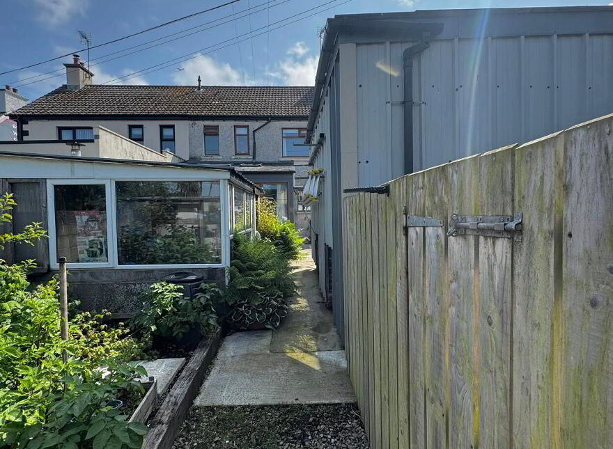 1 Elmwood Park, Bushmills, BT57 8QT