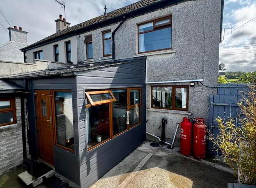 1 Elmwood Park, Bushmills, BT57 8QT