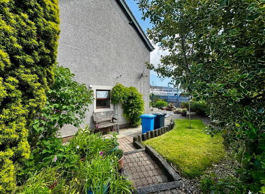 1 Elmwood Park, Bushmills, BT57 8QT