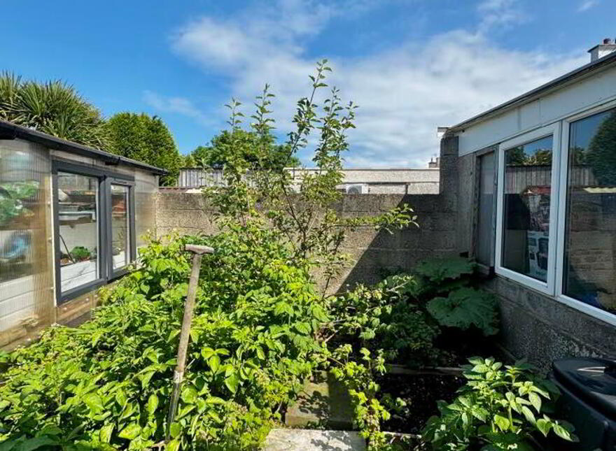 1 Elmwood Park, Bushmills, BT57 8QT