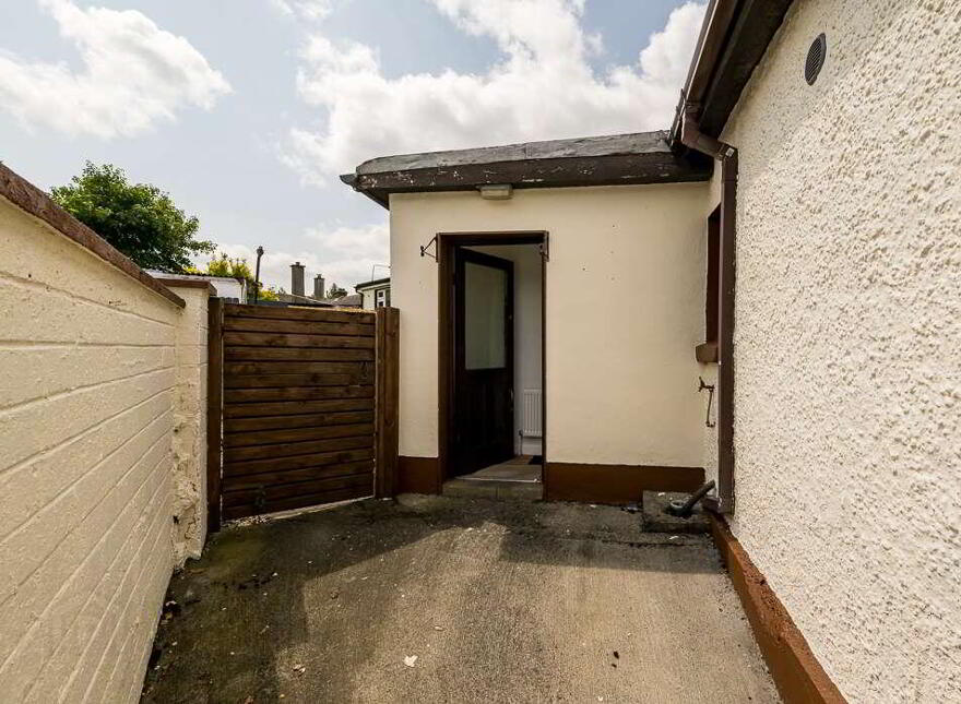 14 Emmet Terrace, Co. Meath 14 Emmett Terrace, Navan Meath, C15C5Y8