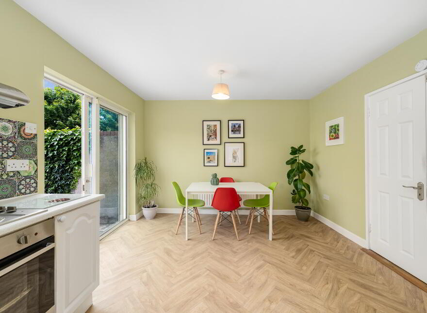 31 Sundale Grove, Tallaght, Dublin, D24E9EF
