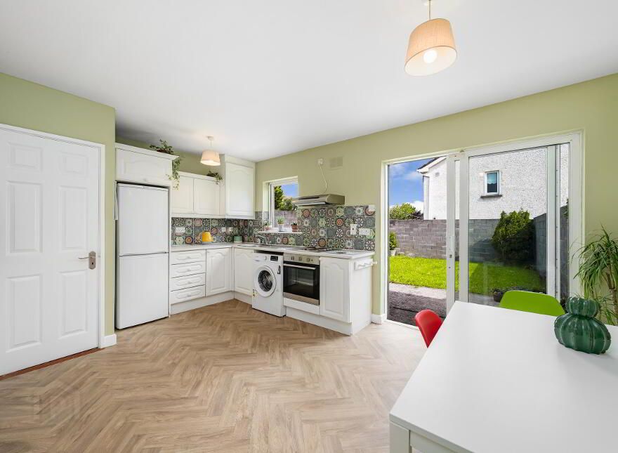 31 Sundale Grove, Tallaght, Dublin, D24E9EF