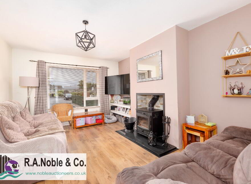 14 Makenny Crescent, Ballinamallard, BT94 2GD