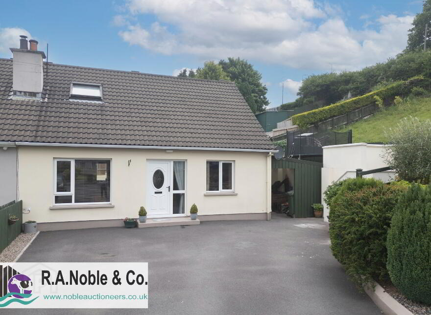 14 Makenny Crescent, Ballinamallard, BT94 2GD