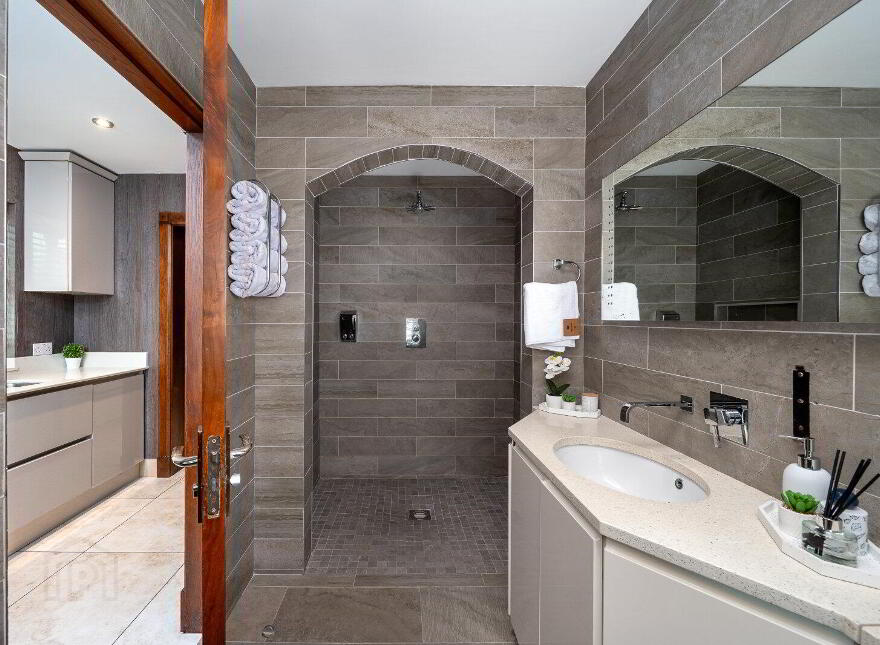 Tullamore Road, Clonaslee, R32A0E9