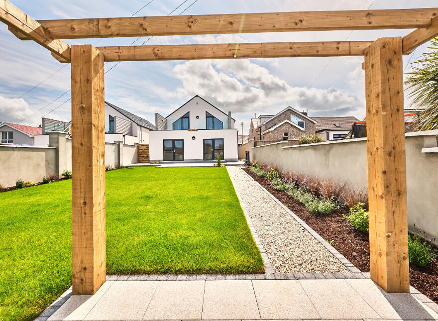 Queenora Avenue, Queenora Avenue, 19 Queenora Avenue, Portstewart, BT55 7BU