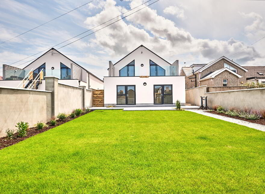 Queenora Avenue, Queenora Avenue, 19 Queenora Avenue, Portstewart, BT55 7BU