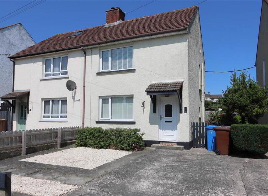 17 Coronation Crecsent, Comber, BT23 5BG photo