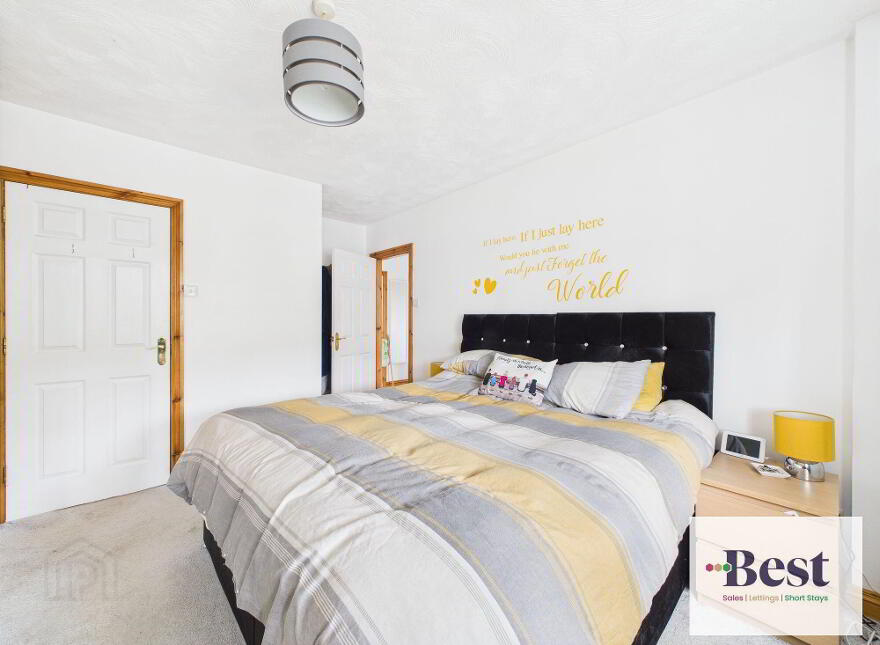 3 Oakdene, Larne, BT40 2FD