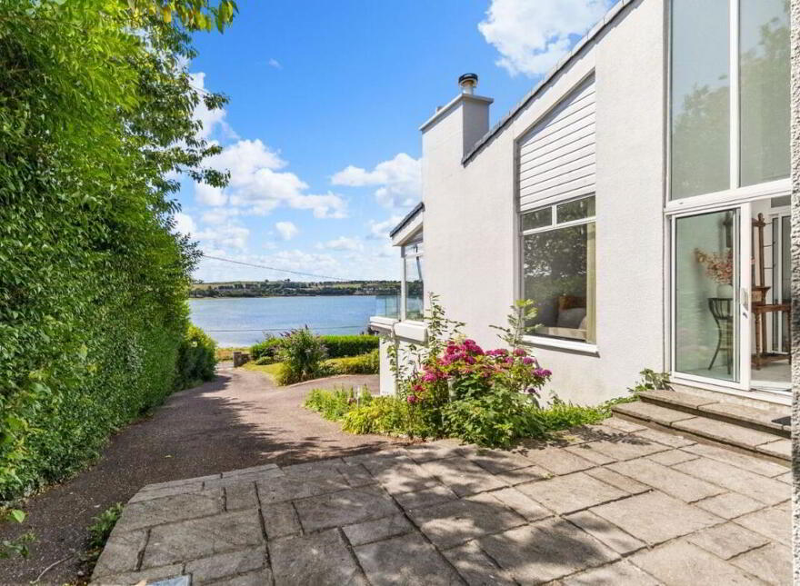 Aerie, Jamesbrook, East Ferry, Midleton