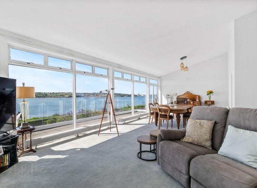 Aerie, Jamesbrook, East Ferry, Midleton