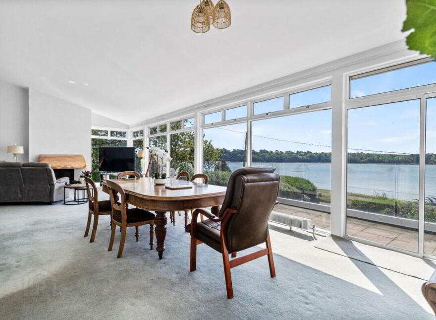Aerie, Jamesbrook, East Ferry, Midleton