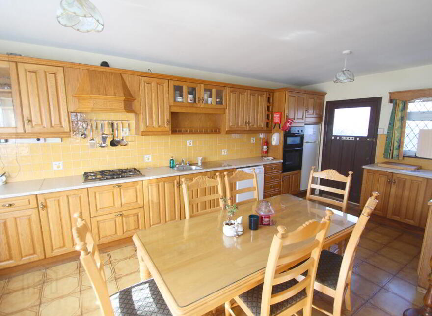 Bridge Street, Kilcormac, Offaly, R42K261