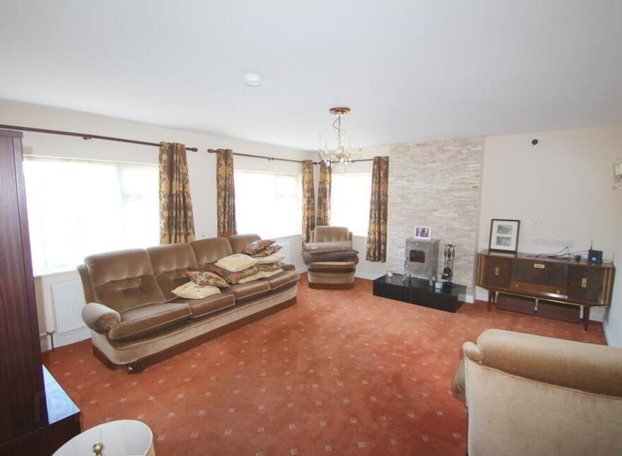 Bridge Street, Kilcormac, Offaly, R42K261