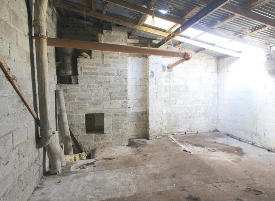 Bridge Street, Kilcormac, Offaly, R42K261