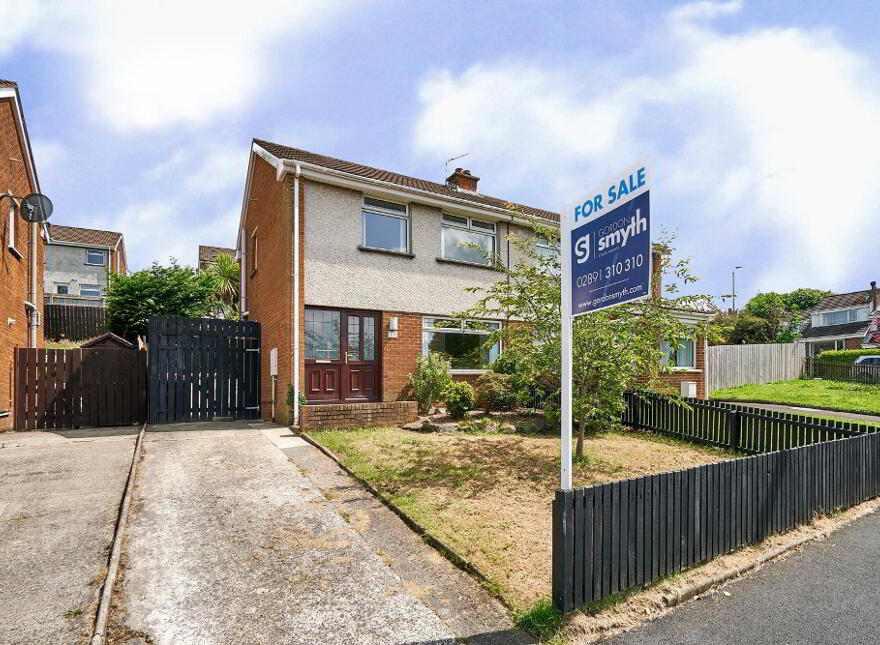 49 Loverock Way, Bangor, BT19 1AW photo