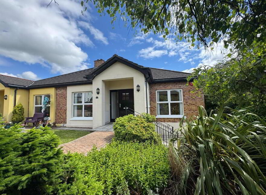 19 Fernridge Drive, Ballycraigy Road, Newtownabbey, BT36 5SX photo