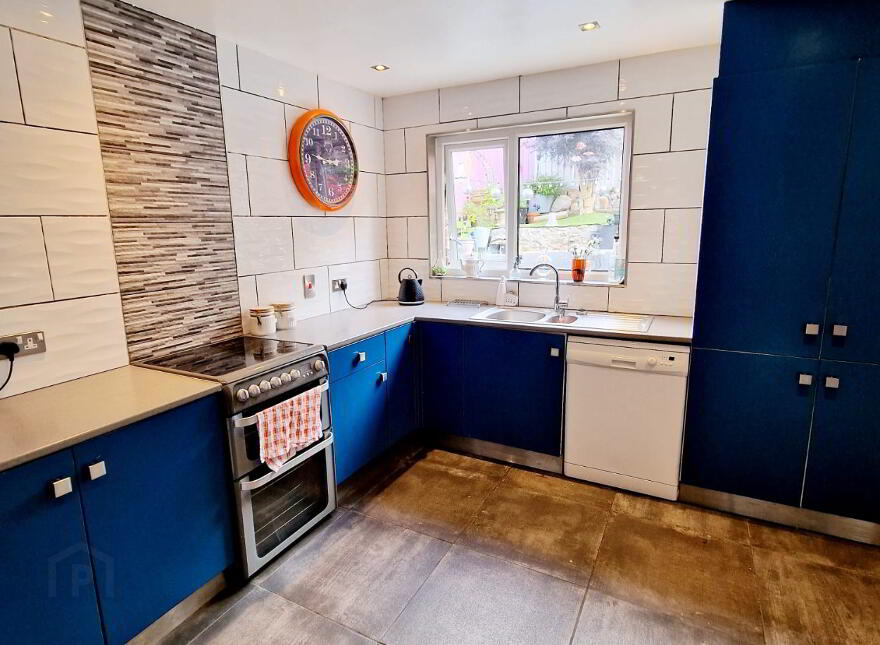 33 Glengoland Parade, Belfast, BT17 0JF