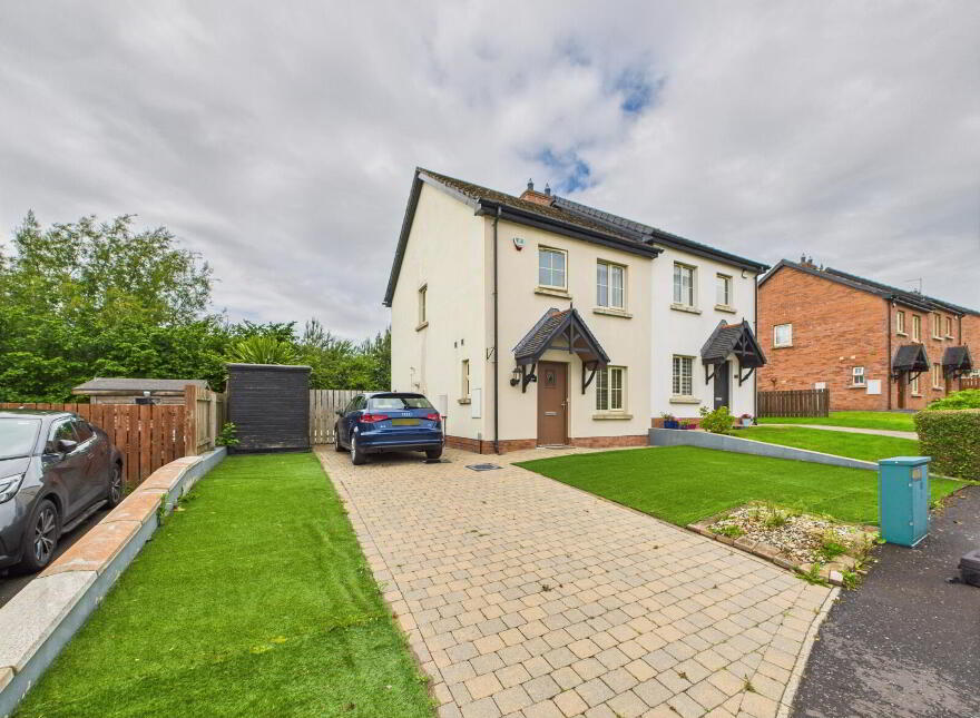 97 Coopers Mill Avenue, Dundonald, Belfast, BT16 1WR photo