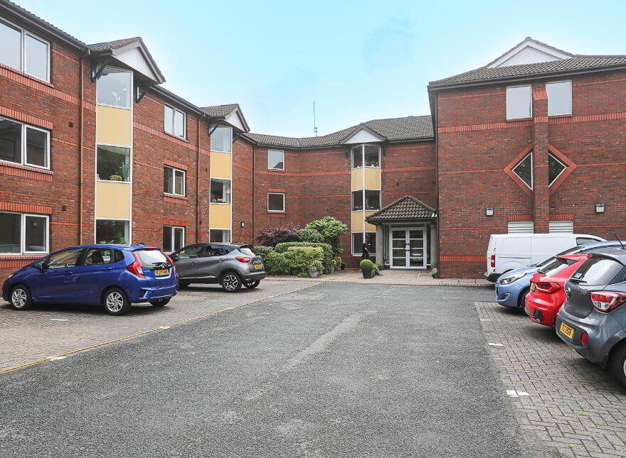 2 Lyndhurst Court, Bangor, BT19 1AP
