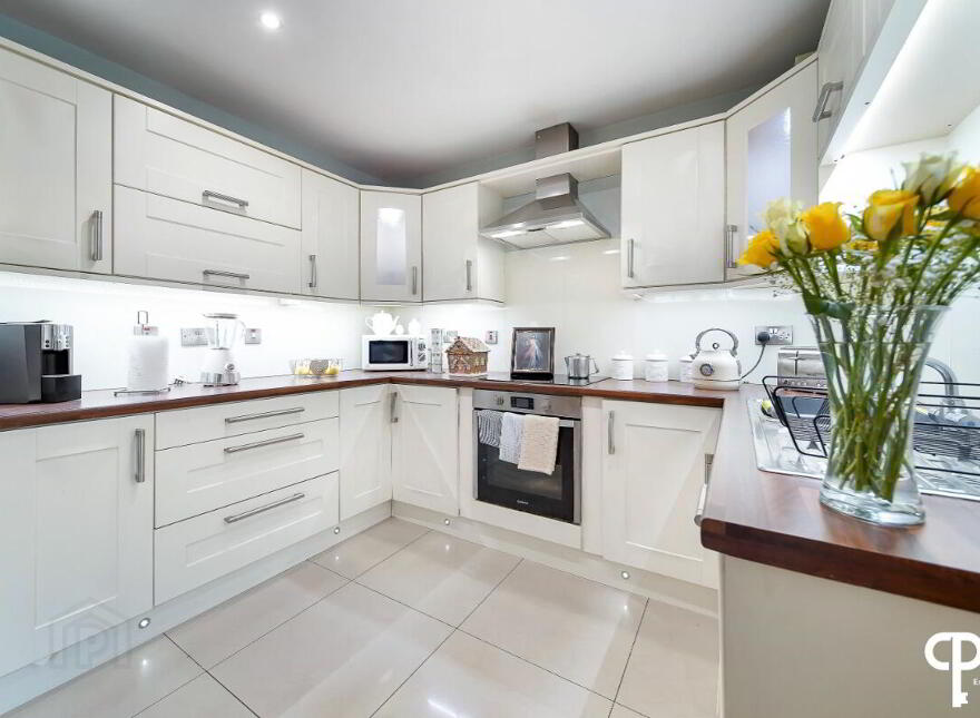 135 Woodbrook, Derry, BT48 8FQ