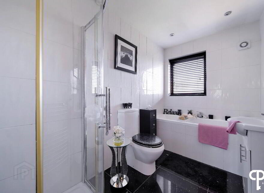 135 Woodbrook, Derry, BT48 8FQ