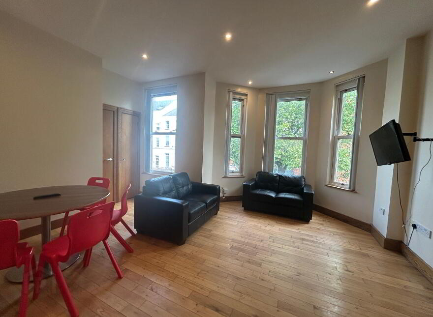 105-107 University Street, Belfast, BT7 1HE