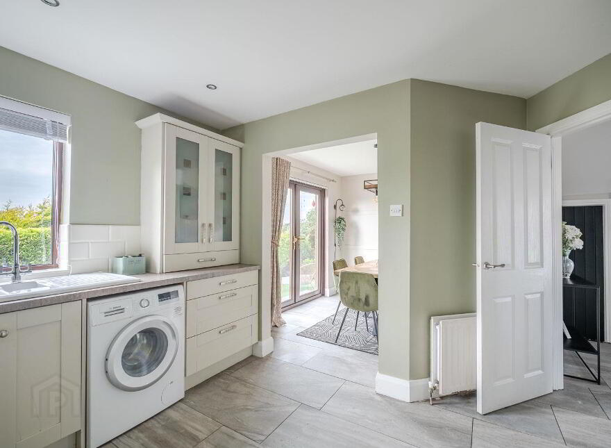11 Ashbrooke, Donaghadee, BT21 0EY