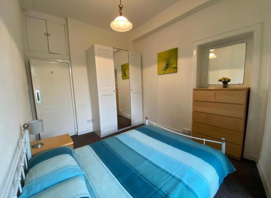 105 St Leonards Street, Newington, Edinburgh, EH8 9QY