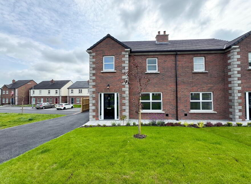48 Edenderry Drive, Tullysaran, Armagh, BT71 7TX photo