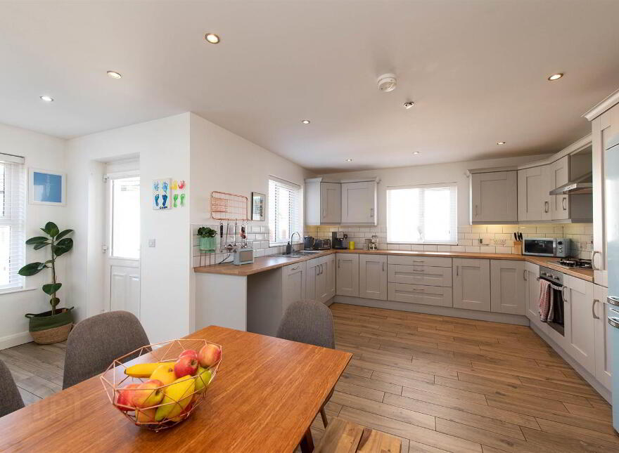 6 Weavers Way, Ballynahinch, BT24 8ZA